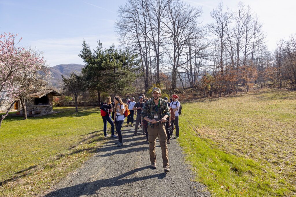 Partenza per un trekking in Val d'Arda